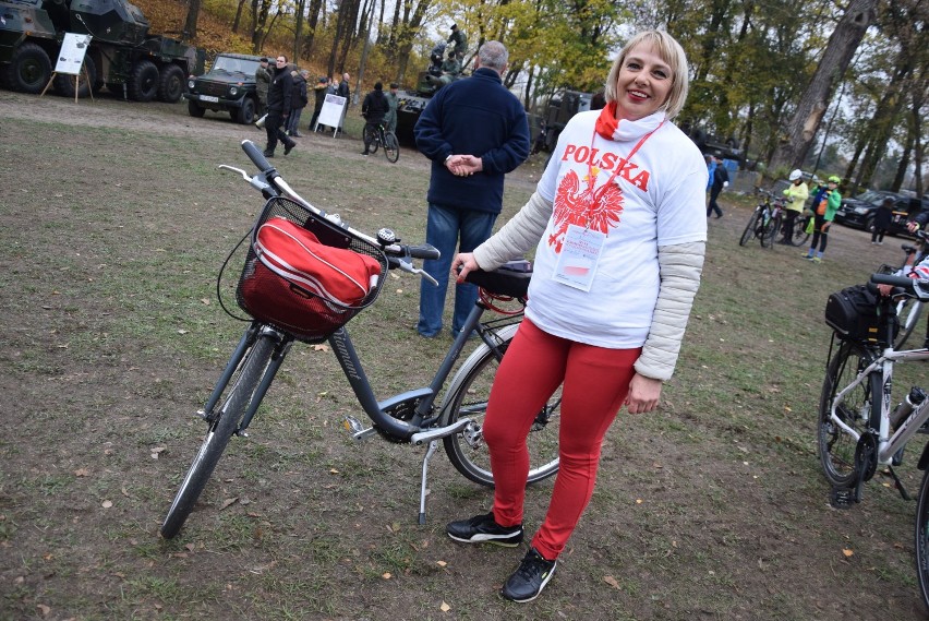 Biało-czerwona masa rowerowa w Gorzowie. Jechało w niej 520 osób!