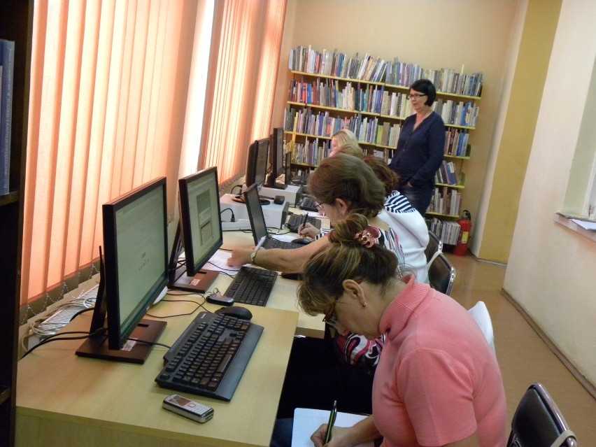 Seniorzy z Raciborza na kursie komputerowym