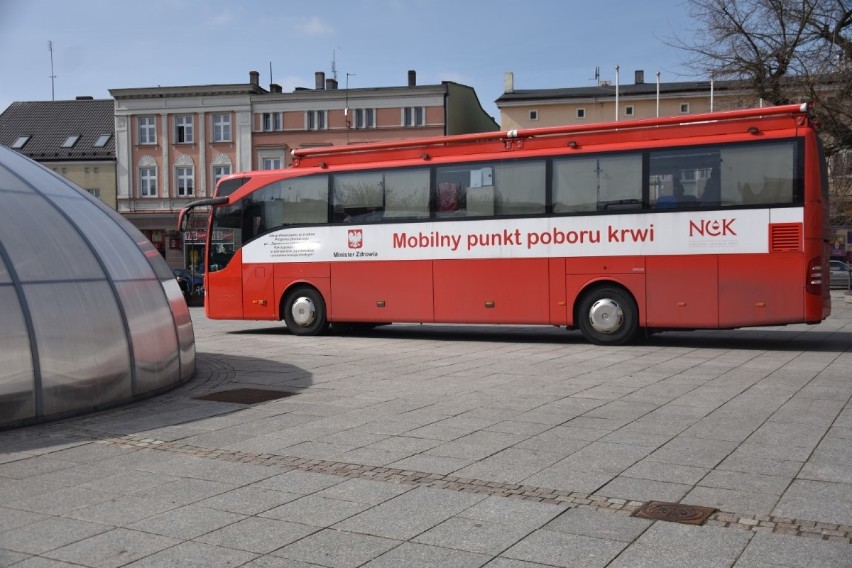 Wielu mieszkańców powiatu oddało dziś krew na wągrowieckim Rynku 