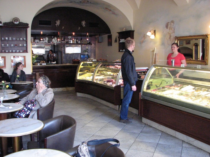 Jakie są najlepsze lody w kawiarni La Scala?