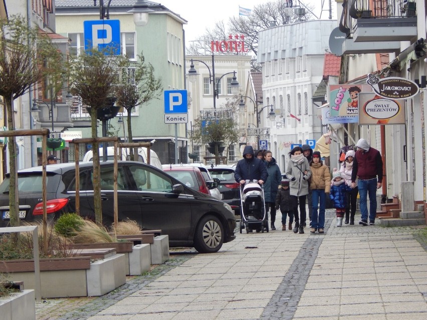 Odwilż oraz silny wiatr i stopniowa poprawa pogody w Ustce i regionie