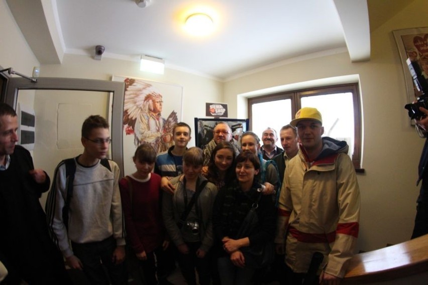 Wolontariusze WOŚP z Wrocławia odwiedzili Owsiaka w Warszawie (ZDJĘCIA)