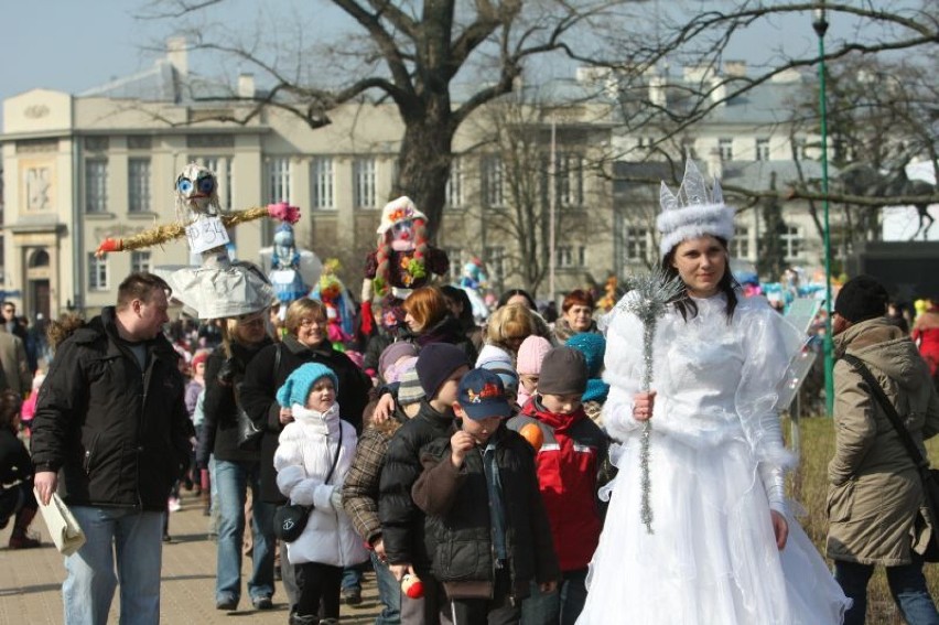 Przedszkolaki z Lublina witają wiosnę (zdjęcia)