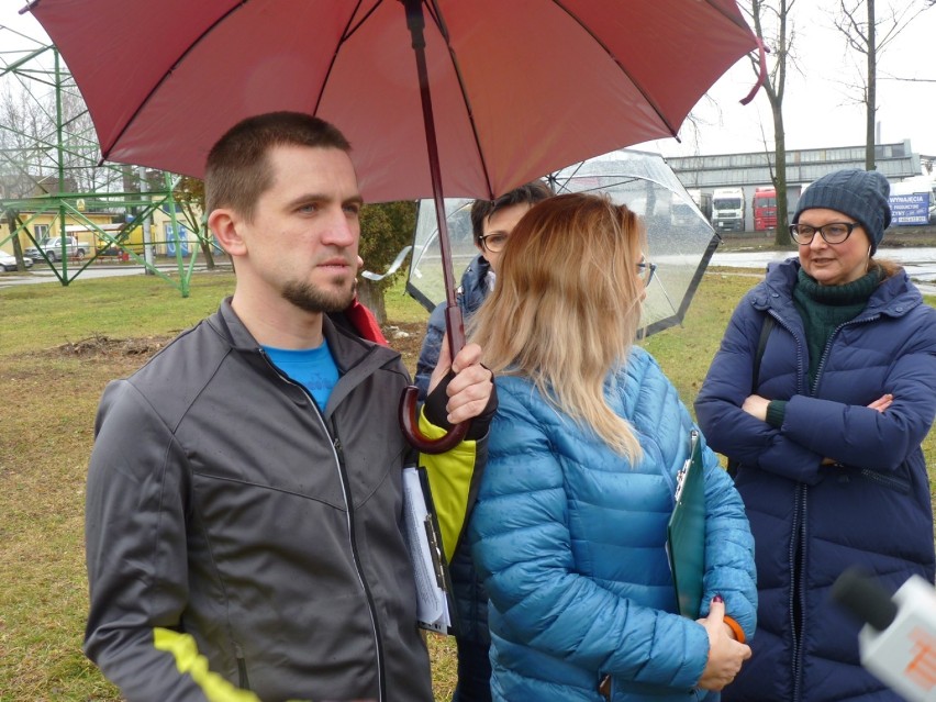 Radomszczański Alarm Smogowy przygotował projekt uchwały antysmogowej dla Radomska [ZDJĘCIA, FILM]