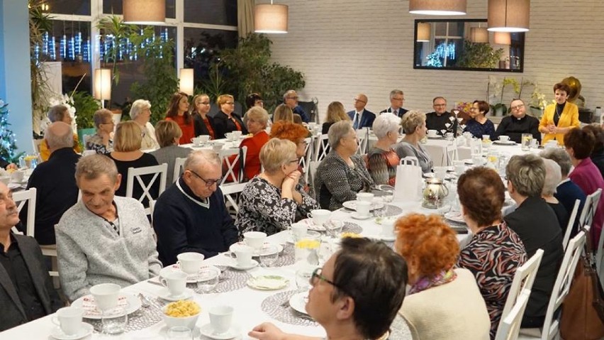 Stowarzyszenie Bioderko na spotkaniu opłatkowym. Były życzenia, kolędy i plany na kolejny rok (FOTO)