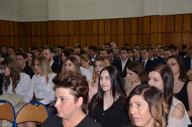 Koniec roku dla maturzystów w Powiatowym Zespole Szkół w Bieruniu