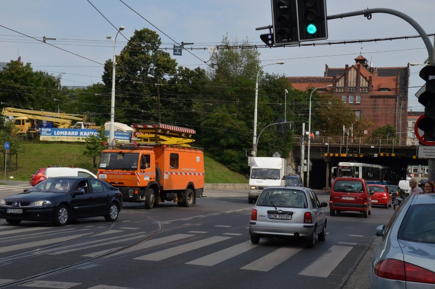 Dwa tramwaje zderzyły się przy Dworcu Nadodrze! (ZDJĘCIA)