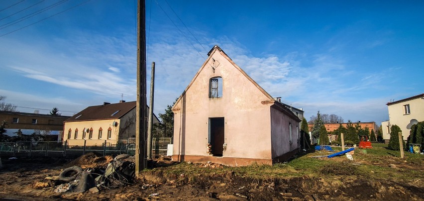 Wyburzają dom na Szybowników w Lesznie