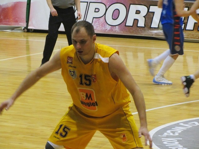 Wojciech Szawarski zdobył 12 punktów i zaliczył 5 asyst oraz 3 przechwyty