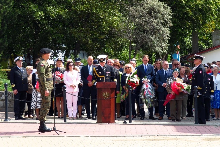 Uroczystości rozpoczęły się od przemarszu Usteckiej...