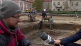 Skarb w centrum Poznania. Co znaleźli archeolodzy? [ZOBACZ FILM]