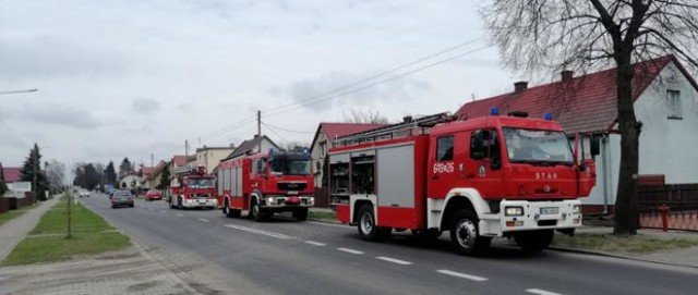 Jako pierwsi pojawili się na miejscu ochotnicy z Obry