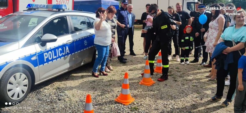 Myszków. Jak bezpiecznie jeździć rowerem po dogach publicznych. Akcja policji ZDJĘCIA