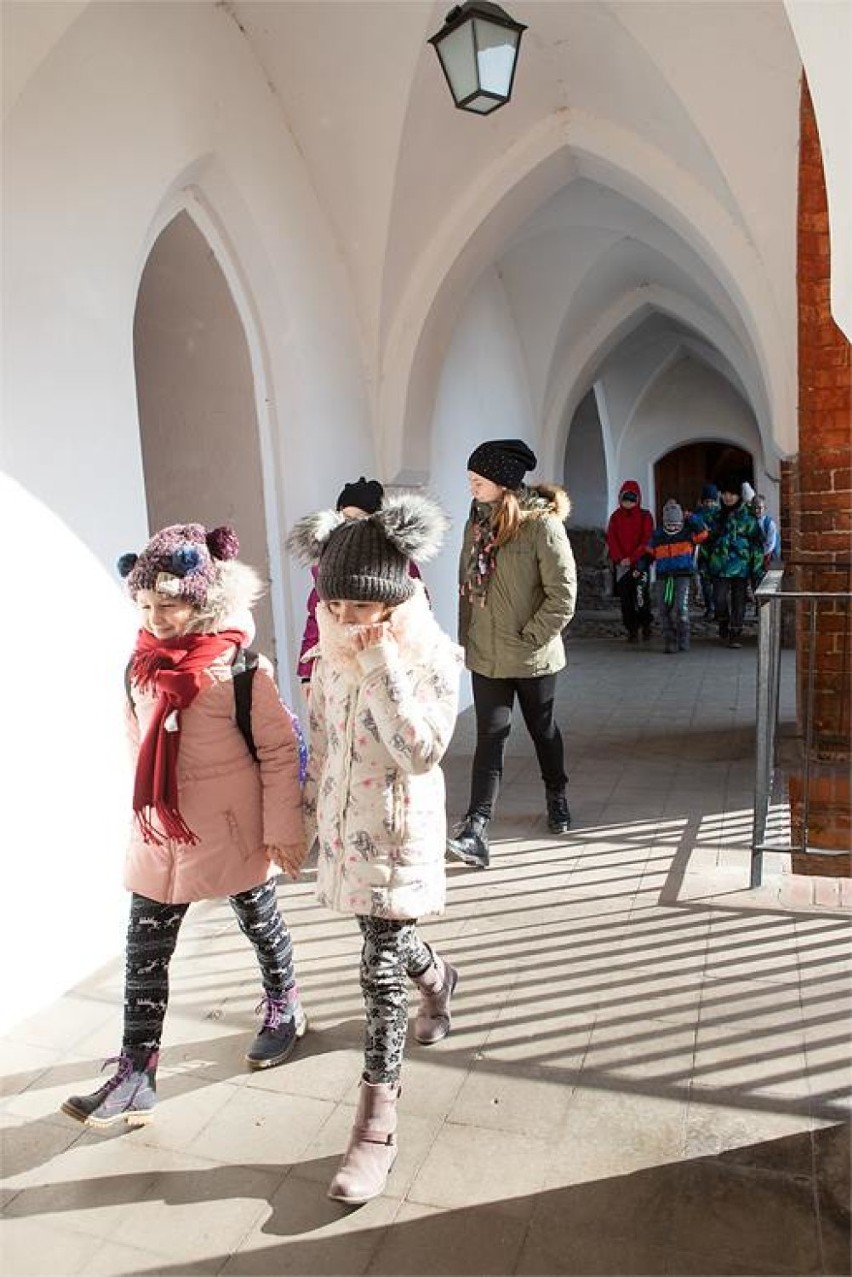 Feryjne zajęcia w zamku w Kwidzynie. Dzieci poznawały historię naszego miasta [ZDJĘCIA]