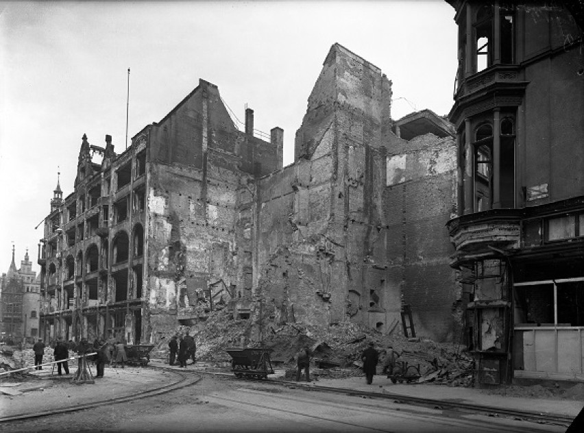 Stare Miasto, rok 1945