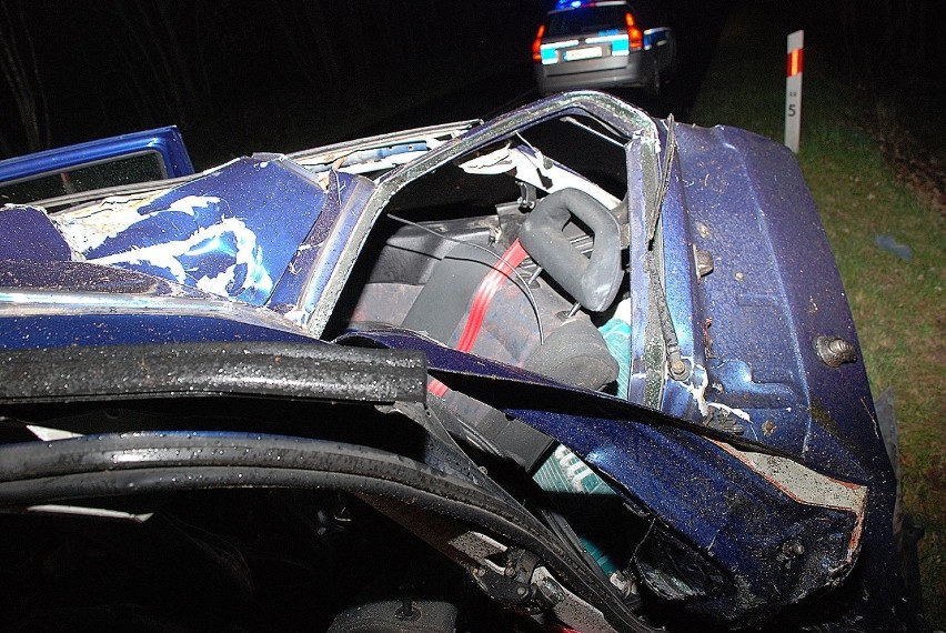 Wypadek na trasie Rekowo - Wojsk. Kierowca i dwóch pasażerów trafiło do szpitala [ZDJĘCIA] 