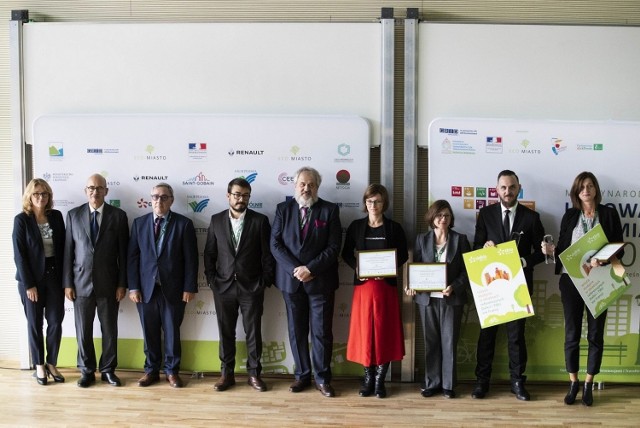 ECO-MIASTO 2018 - nagrodzeni i wyróżnieni w kategorii gospodarka o obiegu zamkniętym, wśród nich przedstawiciel Gdyni