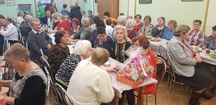Obchody Dnia Babci i Dziadka w Klubie Seniora w Sycowie (GALERIA i FILM)