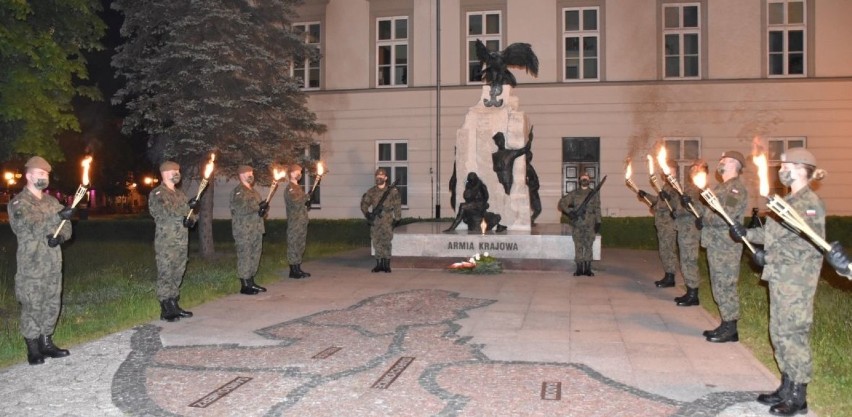 Radomscy żołnierze Obrony Terytorialnej uczcili pamięć swojego patrona - rotmistrz