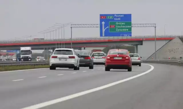 Poszerzenie autostrady A2. Pięć firm chętnych do dobudowania trzeciego pasa pomiędzy Warszawą a Łodzią