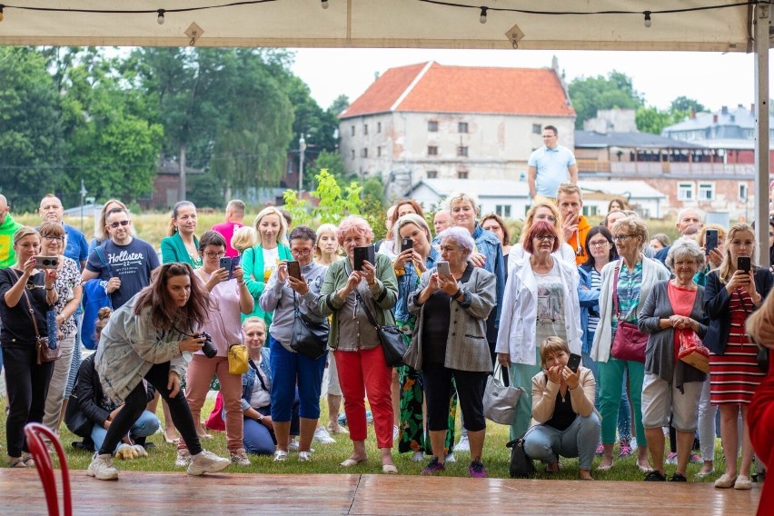 Puławy. Potańcówka we włoskim stylu. Stefano Terrazzino oczarował publiczność. Zobacz zdjęcia