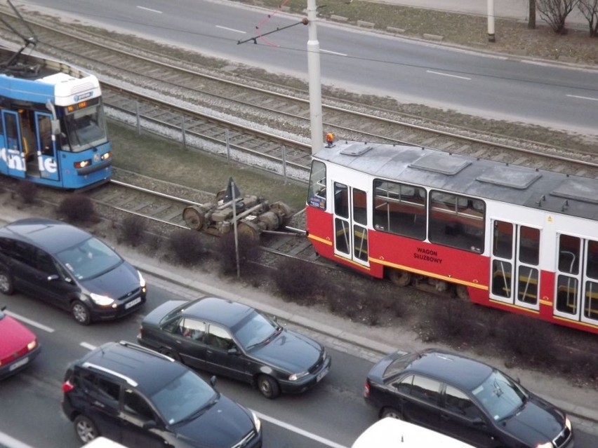 Wrocław: Zepsuł się tramwaj 14, będa opóźnienia