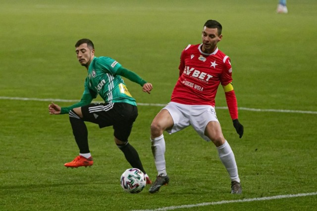 Maciej Sadlok w meczu z Legią Warszawa dostał czwartą żółtą kartkę w tym sezonie i w spotkaniu z Lechem Poznań nie zagra