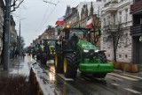 Protestujący rolnicy zajechali do urzędu wojewódzkiego