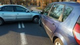 Wypadek na ulicy Nad Śluzami w Słupsku. Zderzyły się dwa auta [ZDJĘCIA]