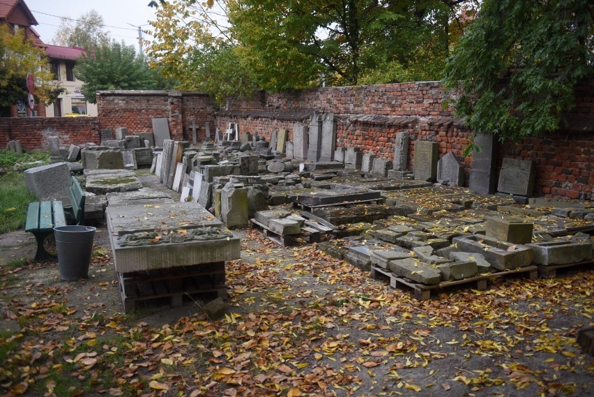 Dział Lapidarium Rzeźby Nagrobnej we Wschowie, bo o tym...