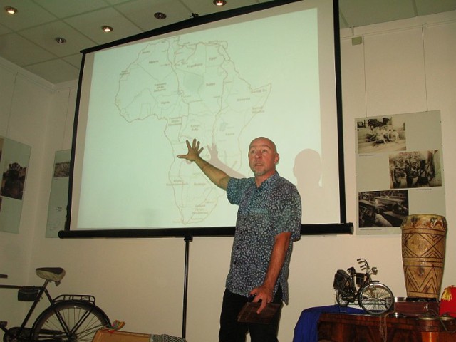 Łukasz Wierzbicki opowiedział o Kazimierzu Nowaku i jego rowerowej podróży po Afryce lat trzydziestych ubiegłego wieku.