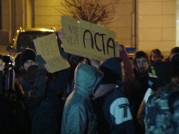 Sądeczanie protestowali przeciwko ACTA [ZDJĘCIA]