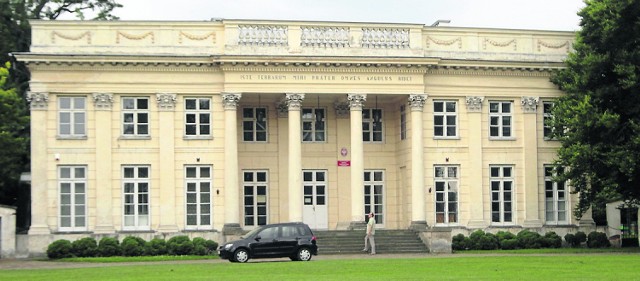 Pałac Marynki - po rewitalizacji - mógłby być siedzibą biblioteki lub Pałacu Ślubów