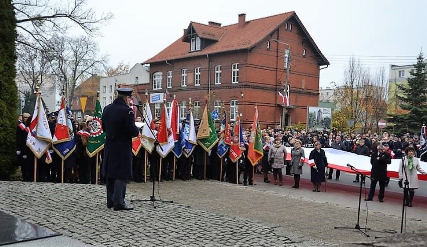 Święto Niepodległości 2018. Tak mieszkańcy Sztumu uczcili setną rocznicę odzyskania przez Polskę niepodległości [ZDJĘCIA]