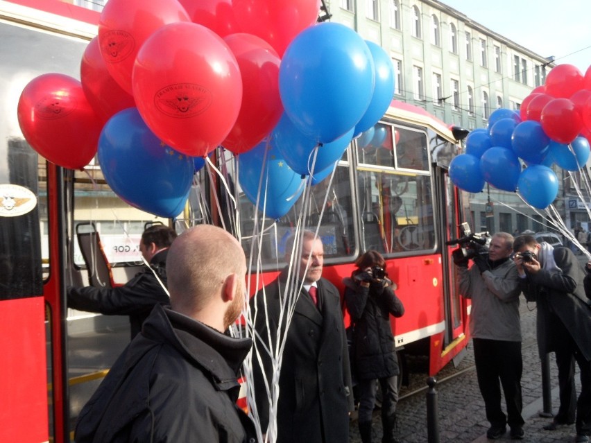Tramwaje Śląskie zaprezentowały dziś wyremontowane wagony 105N. Pierwsze wyjadą w Zabrzu i Sosnowcu