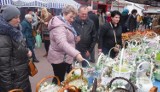 W sobotę 25 marca na targowisku Korej w Radomiu można było kupić palmy wielkanocne, koszyki, baranki cukrowe. Zobacz zdjęcia