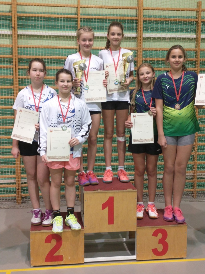 Badmintoniści z Bytowa sezon zakończyli Krajowym Turniejem juniorów młodszych i młodzików