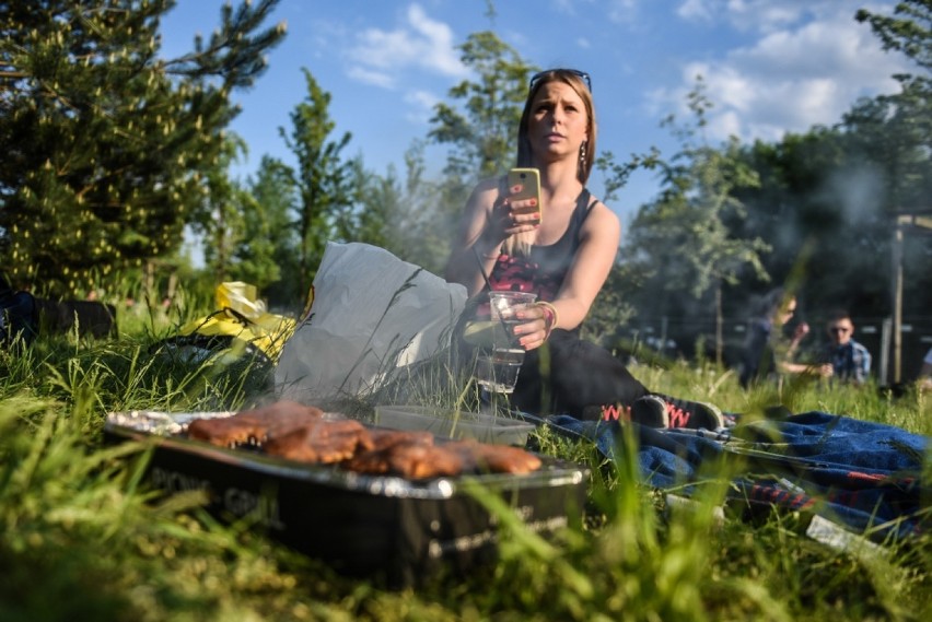 Przypominamy również, że alkoholu, narzędzi do grillowania,...