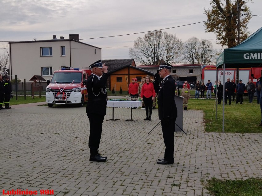 Nowy wóz strażacki trafił do OSP Wierzbie w gminie Koszęcin