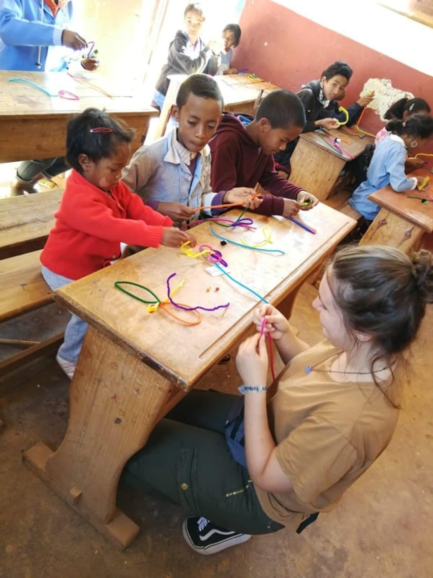 Monika wyleciała na Madagaskar, by edukować tamtejsze dzieci 