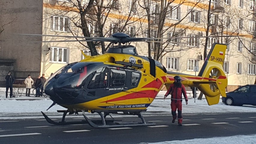 Śmigłowiec ratowniczy wylądował w centrum Kędzierzyna-Koźla. Co się stało?