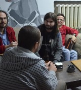 Hakerzy z Warszawy: Zobacz rozmowę z członkami pierwszego hackerspace