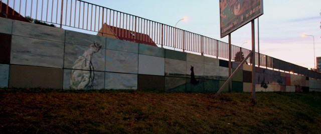 Fragment obrazu na murze boiska Gimnazjum Nr 3 przy ulicy świętej Kingi.