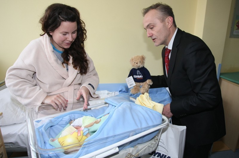 Gdynia. Prezydent Wojciech Szczurek odwiedził małych jubilatów