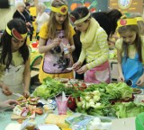Uczniowie we Włocławku jedzą zdrowiej. Ze szkół znikają automaty z napojami i słodyczami
