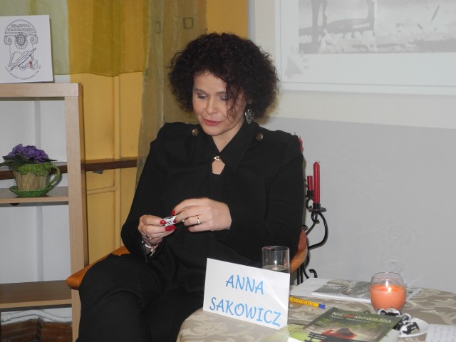Anna Sakowicz przez 16 lat uczyła języka polskiego w szkołach w Stargardzie i Reptowie.