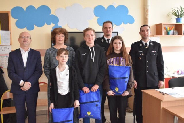 W Publicznej Szkole Podstawowej w Kamieńsku odbyły się gminne eliminacje Ogólnopolskiego Turnieju Wiedzy Pożarniczej