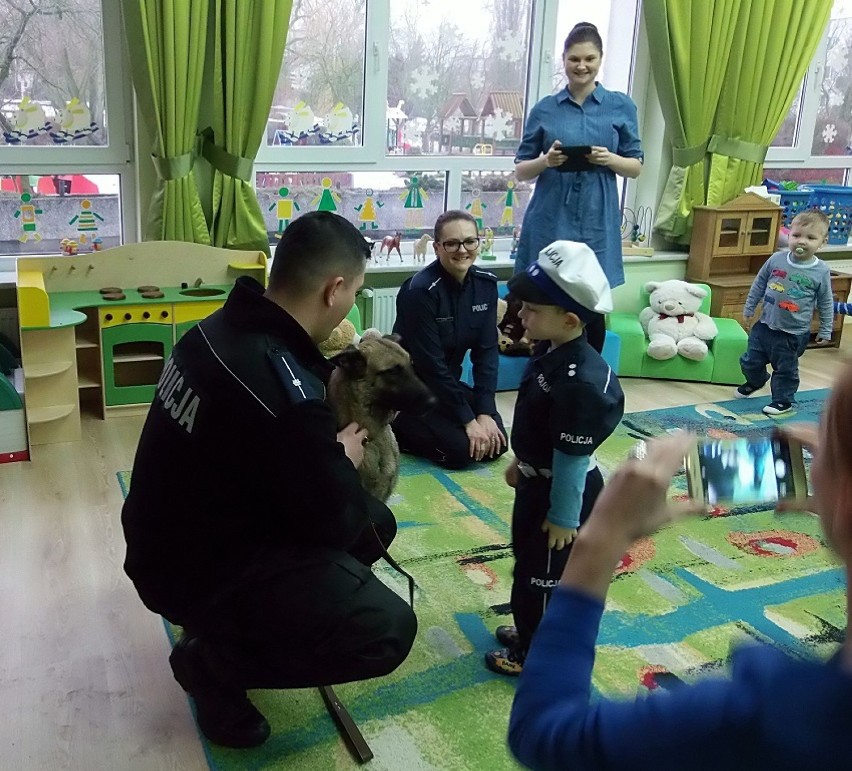 Kwidzyn: Policjanci spotkali się z przedszkolakami z Radości [ZDJĘCIA]