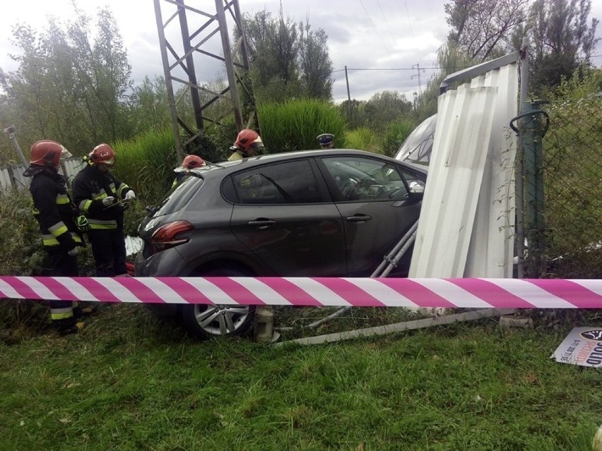 Siechnice. Strażak uratował kierowcę z wypadku