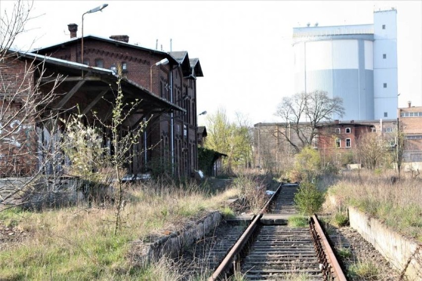 Góra. Samorząd wojewódzki wciąż nie przejął linii kolejowej Góra-Bojanowo, ale z planów nie rezygnuje. Ma stać się to jeszcze w tym roku 